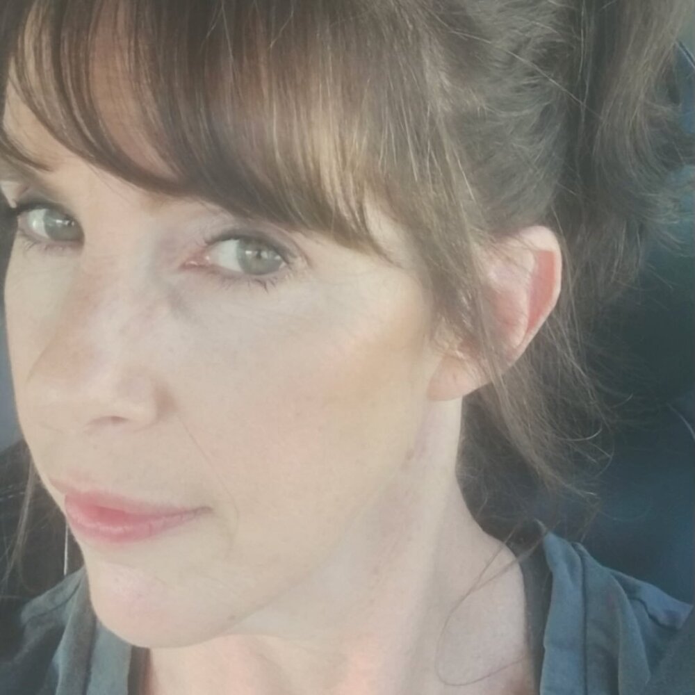 Meet your Posher, Laurie